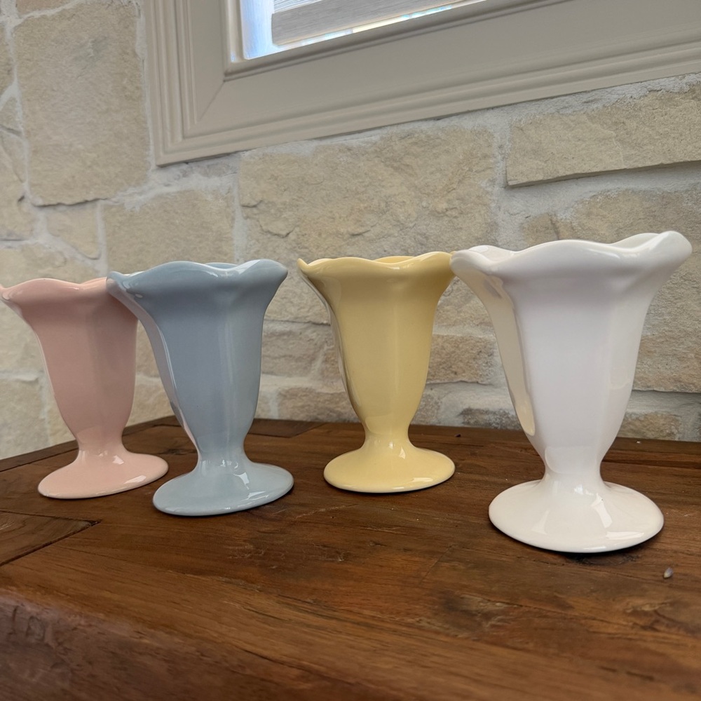 Ceramic Tulip Ice Cream Sundae Dish - Pastel White, Pink, Blue & Yellow set - Picture 5 of 8